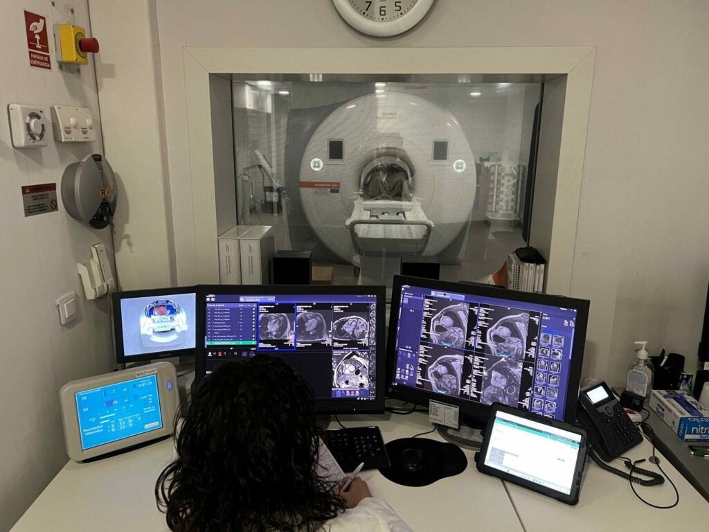 Ascires, único equipo de cardiólogos españoles en el top10 europeo _ Resonancia Magnética Cardiaca